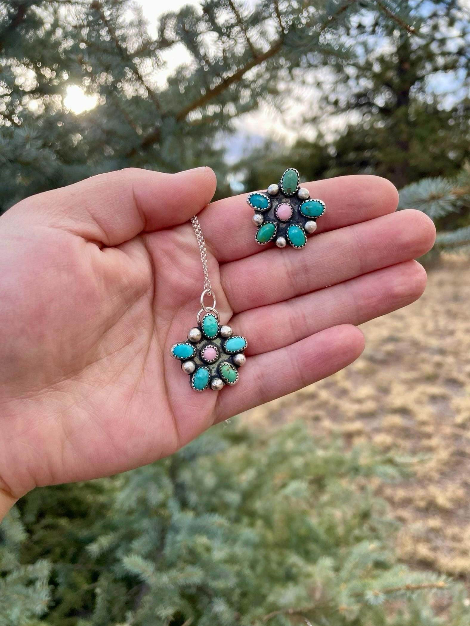 Kingman and Conch Flower Necklace