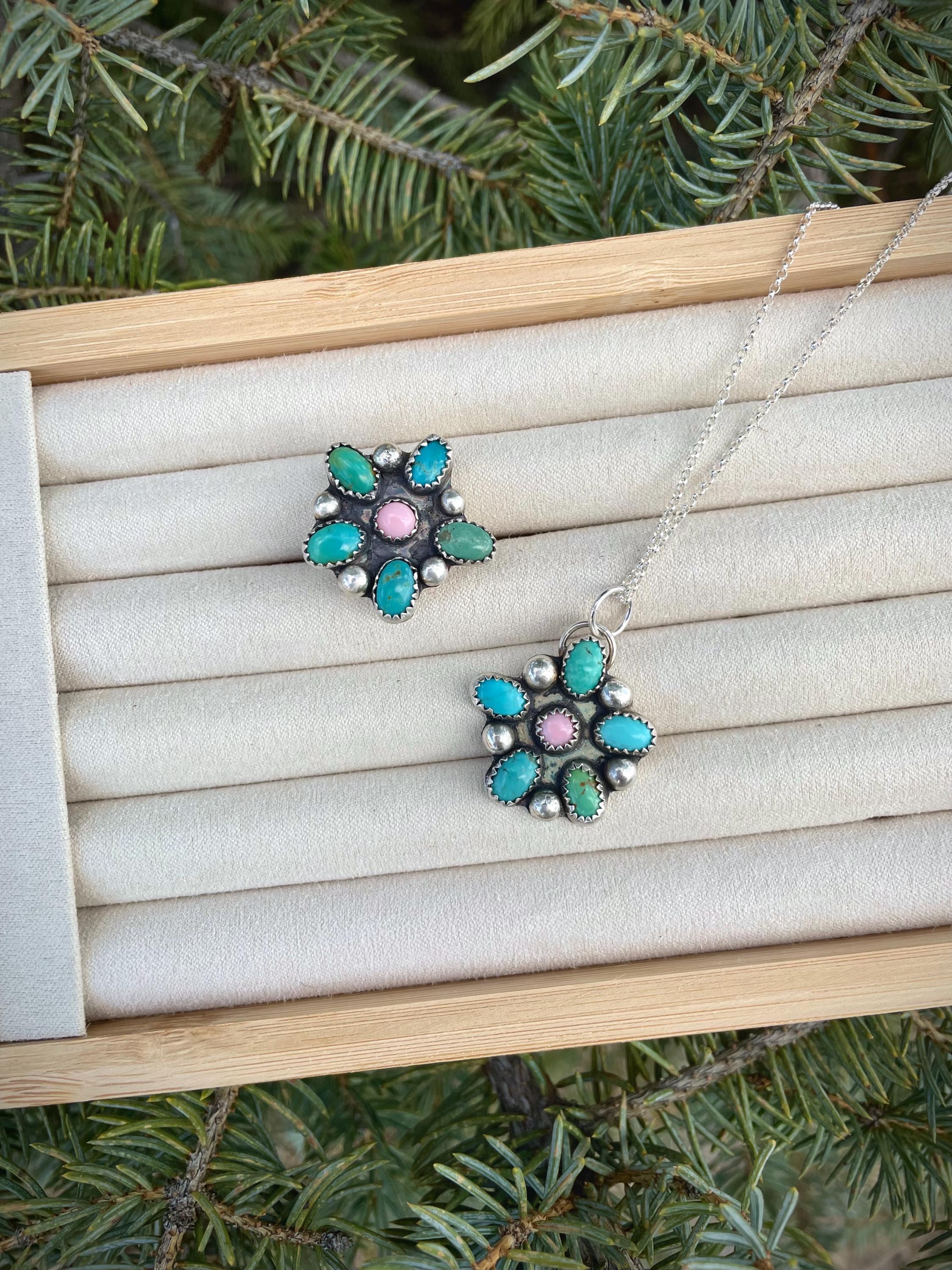 Kingman and Conch Flower Necklace