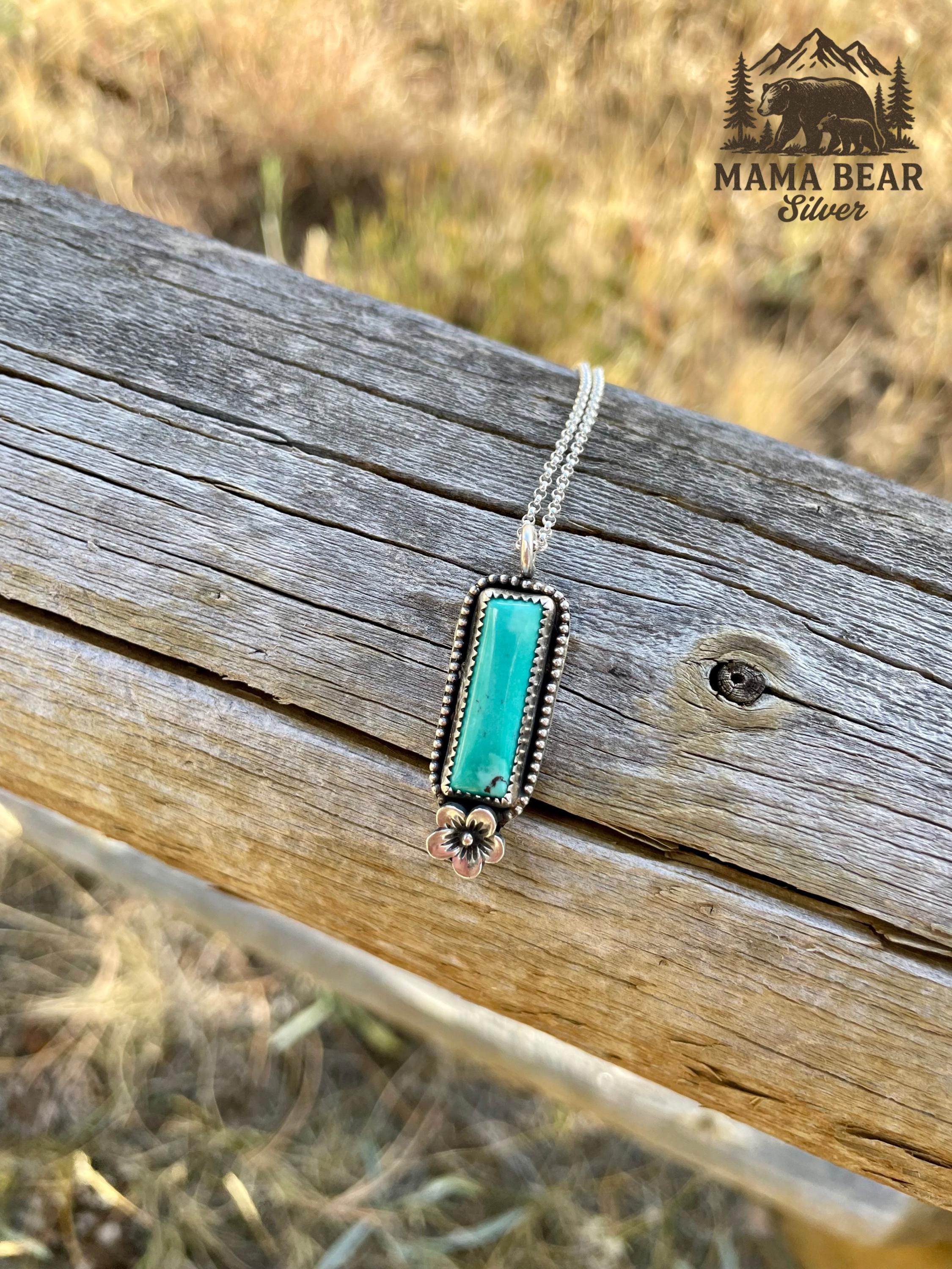 Kingman Bar Daisy Necklace